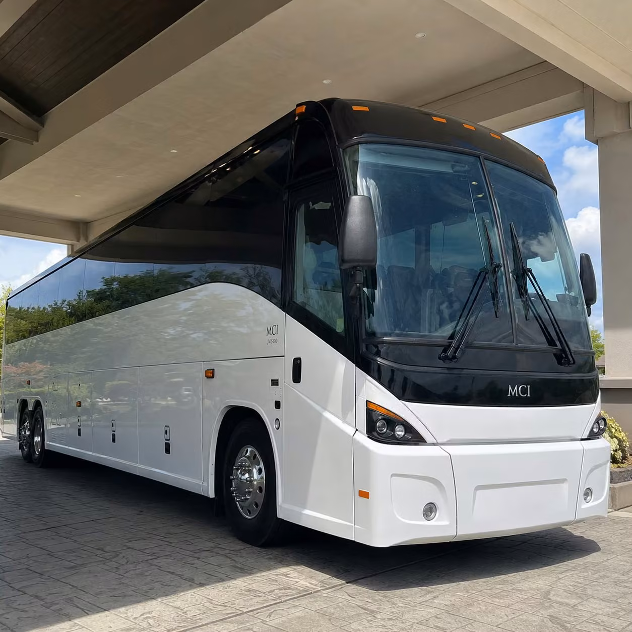 employee shuttle services for hospitals healthcare campuses and medical centers in rancho cucamonga