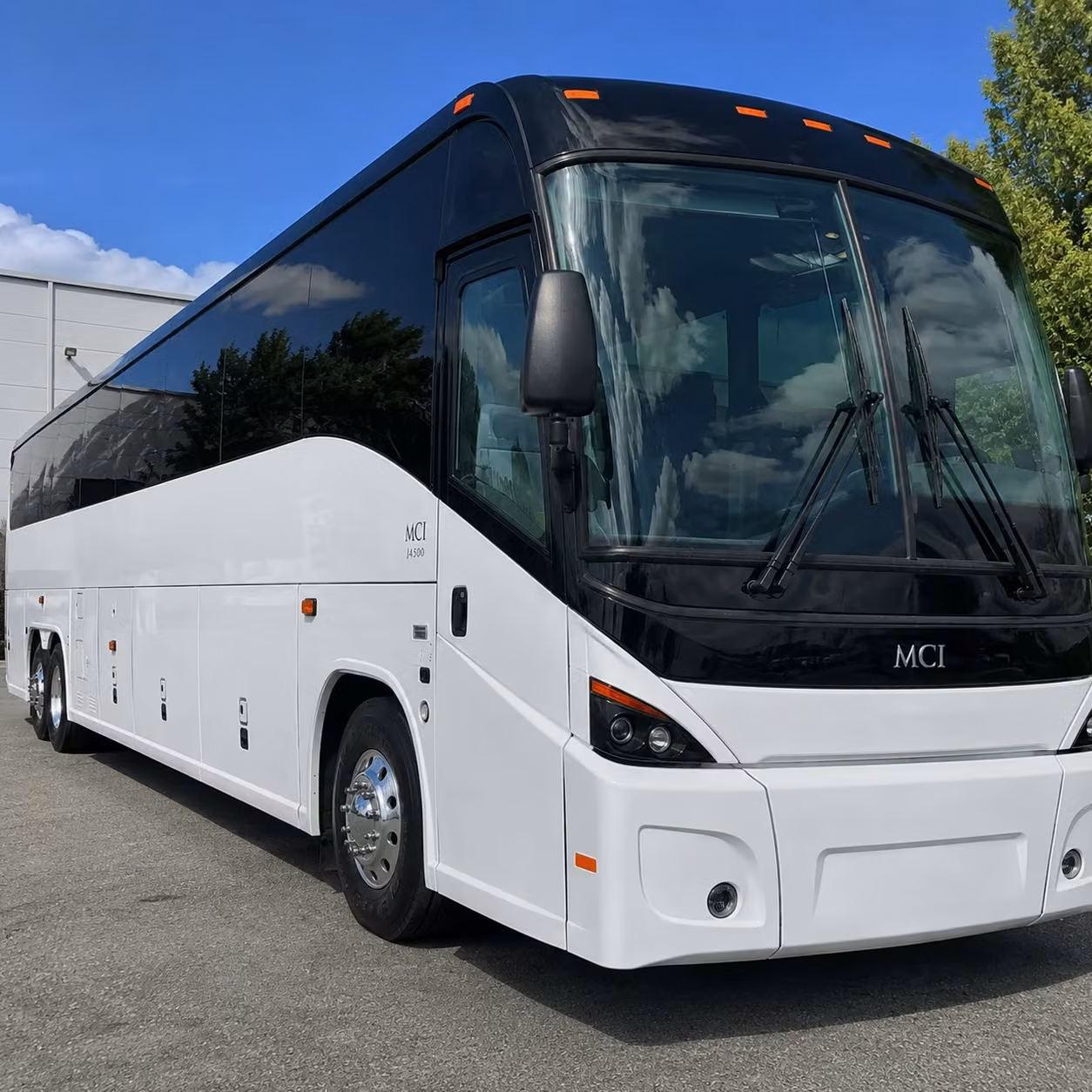 shuttle buses for tech parks logistics hubs and distribution centers in rancho cucamonga